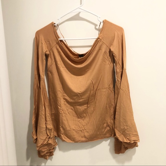 NEW Free People Birds Of Paradise Off the Shoulders Bell Sleeve Top - Size Small - Picture 4 of 8